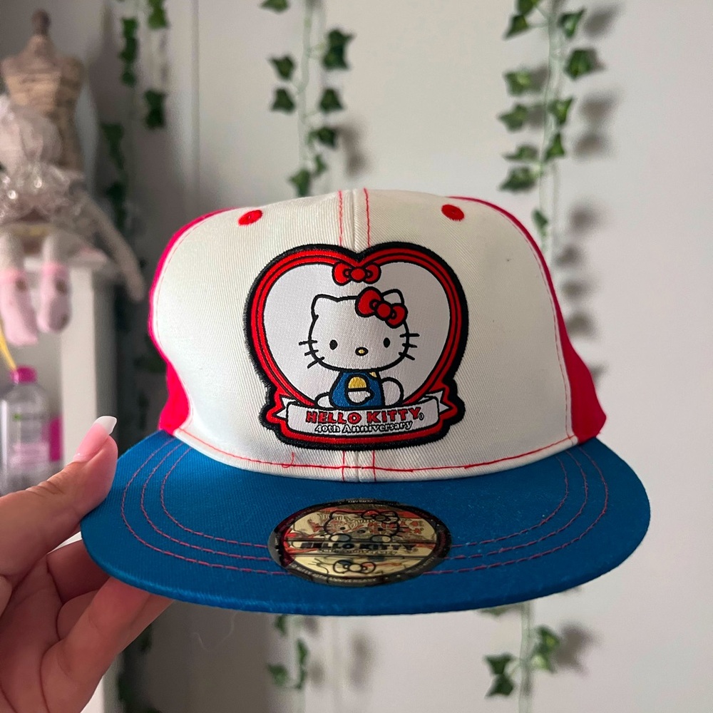 Old Hello kitty hat
